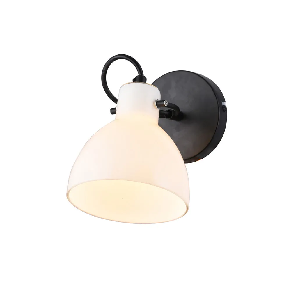 9057 Wall Light in Matt Black