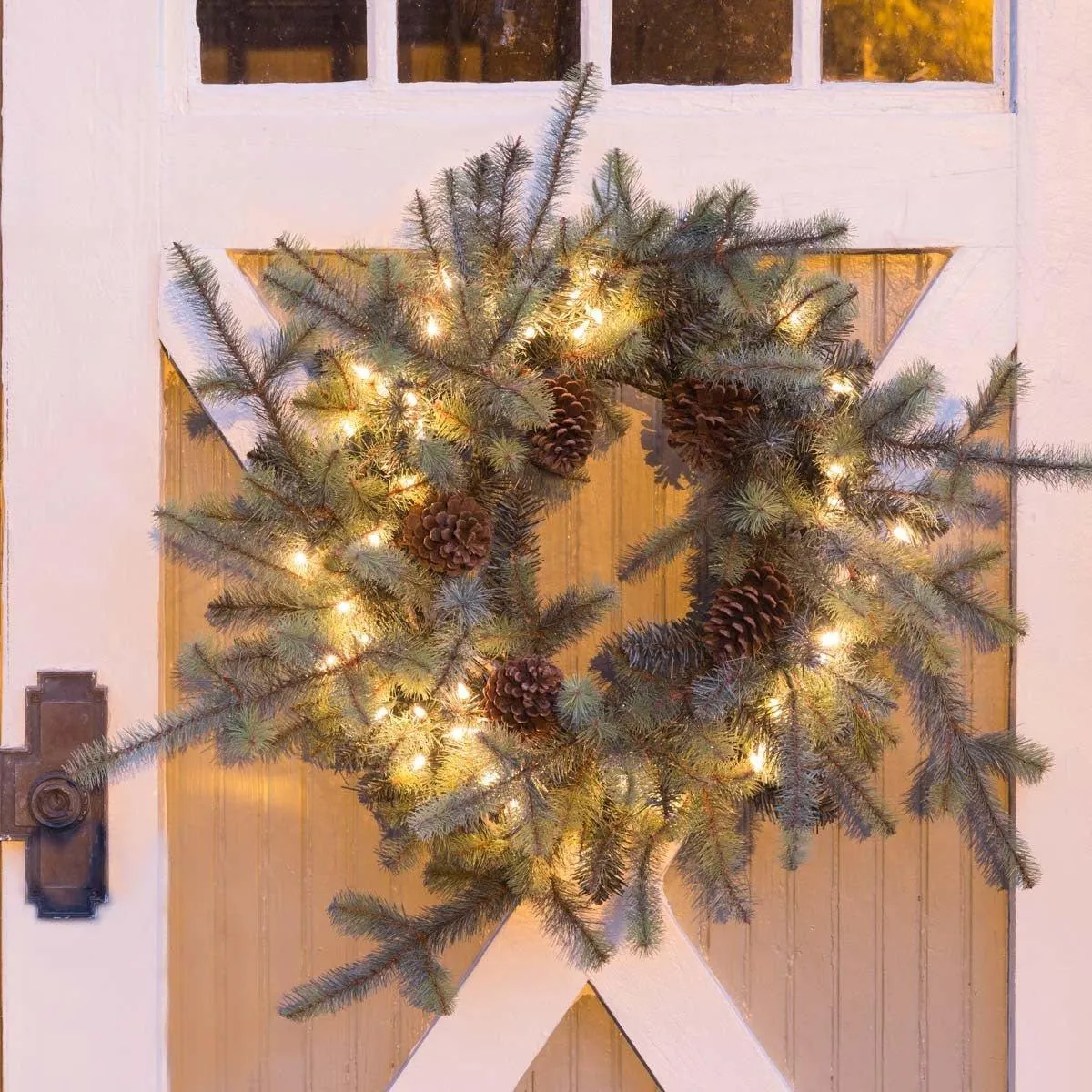 Blue Spruce Wreath w/ LED Lights