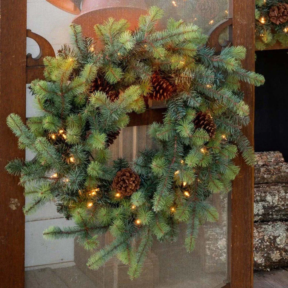 Blue Spruce Wreath w/ LED Lights