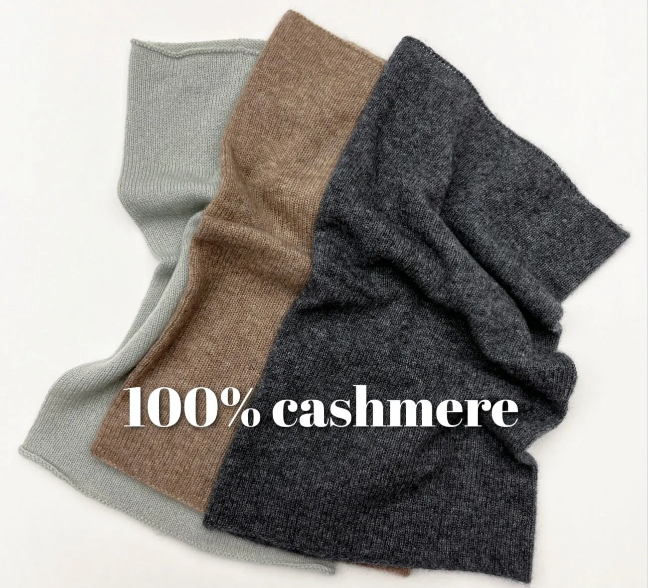 Cashmere neck warmer