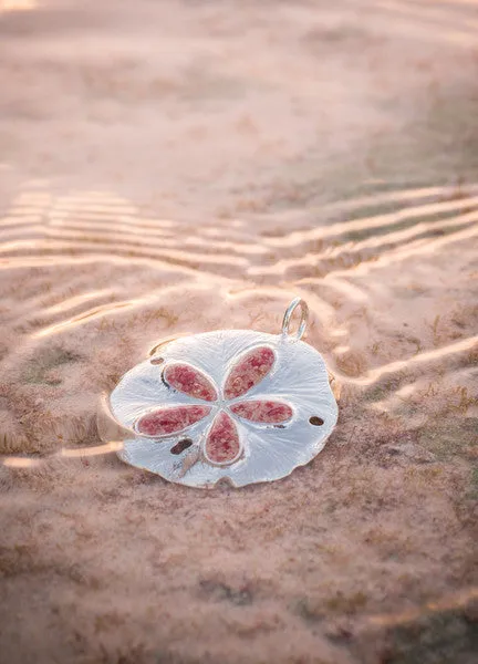 Friends ~ Sand Dollar 2013 Ornament / Pendant