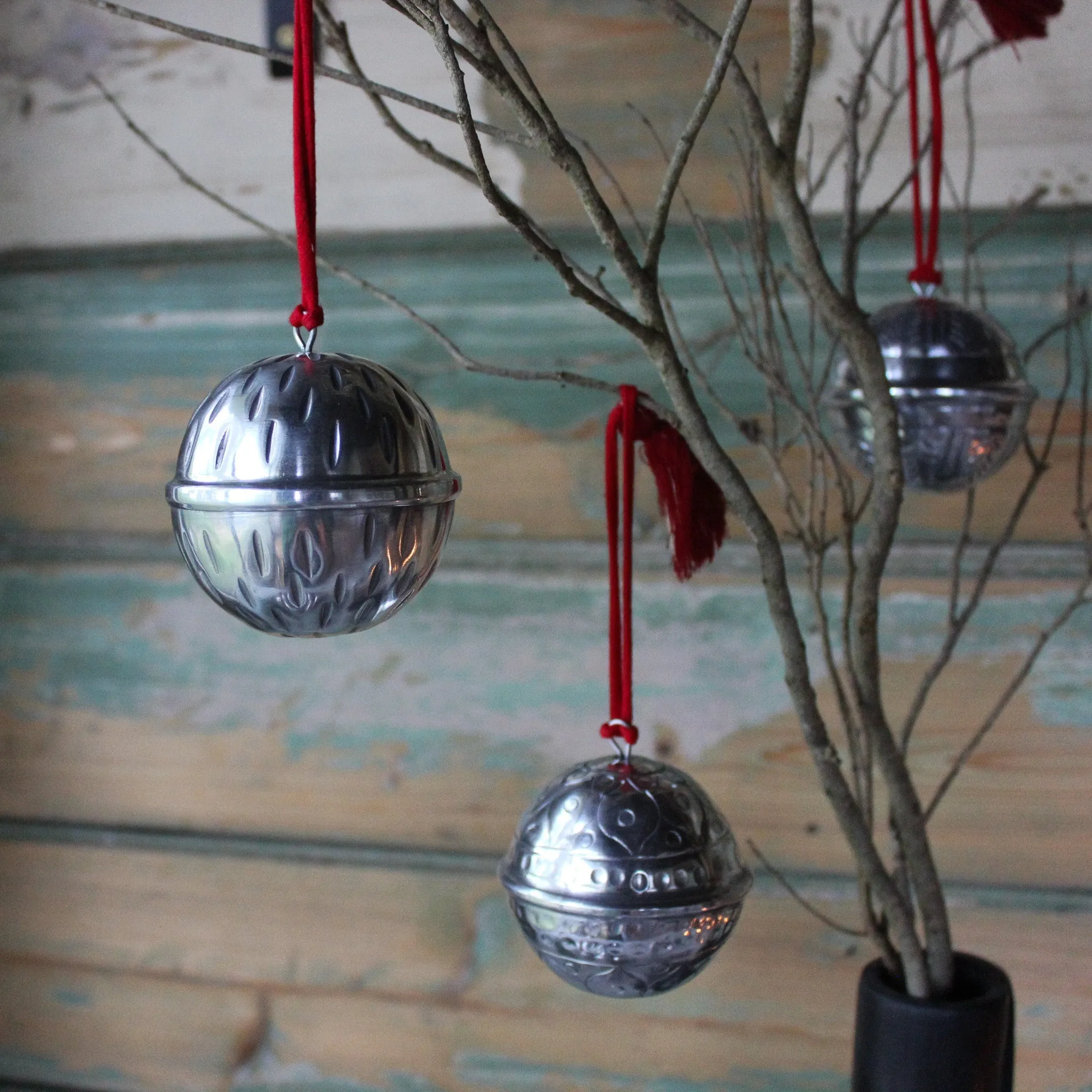 Hanging Silver Ball Ornaments