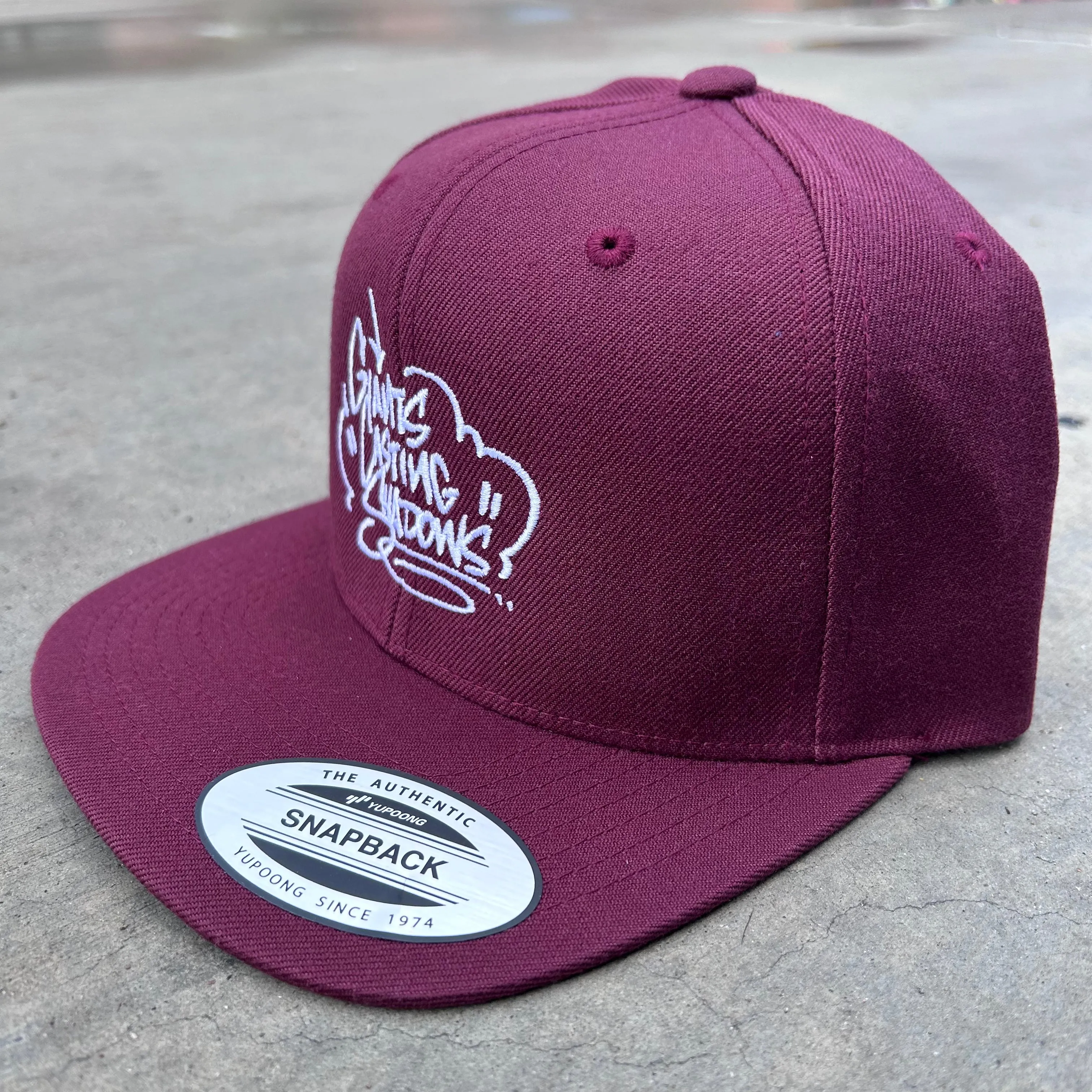 XPLODE tag hat (burgundy)